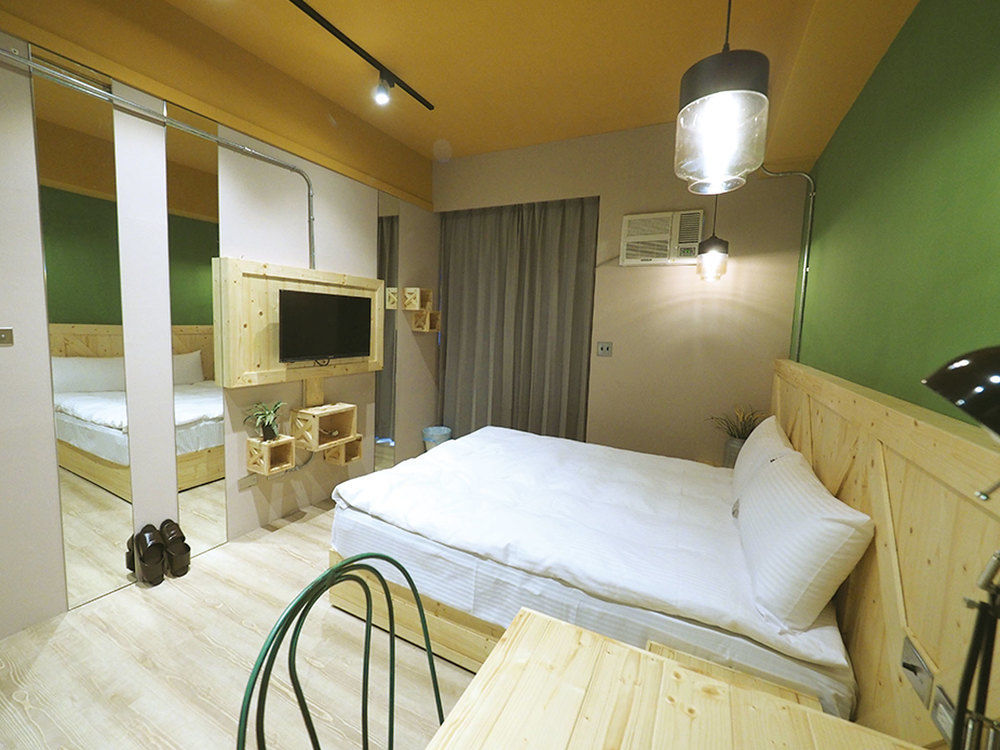 Loft Hostel Fengjia ไถจง ภายนอก รูปภาพ