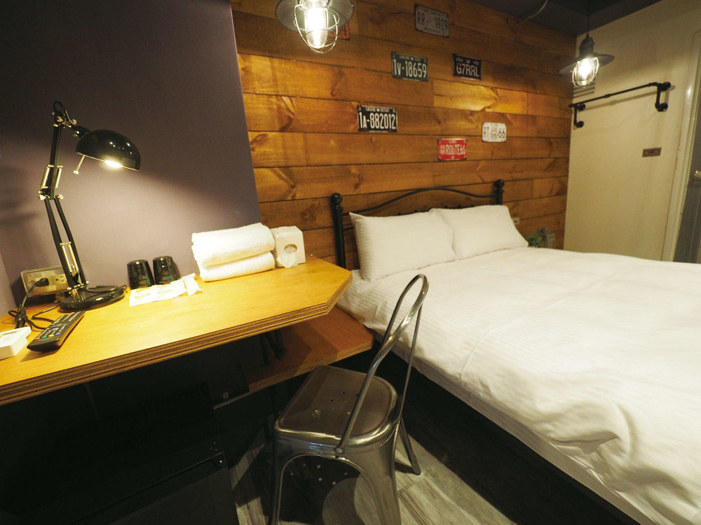 Loft Hostel Fengjia ไถจง ภายนอก รูปภาพ