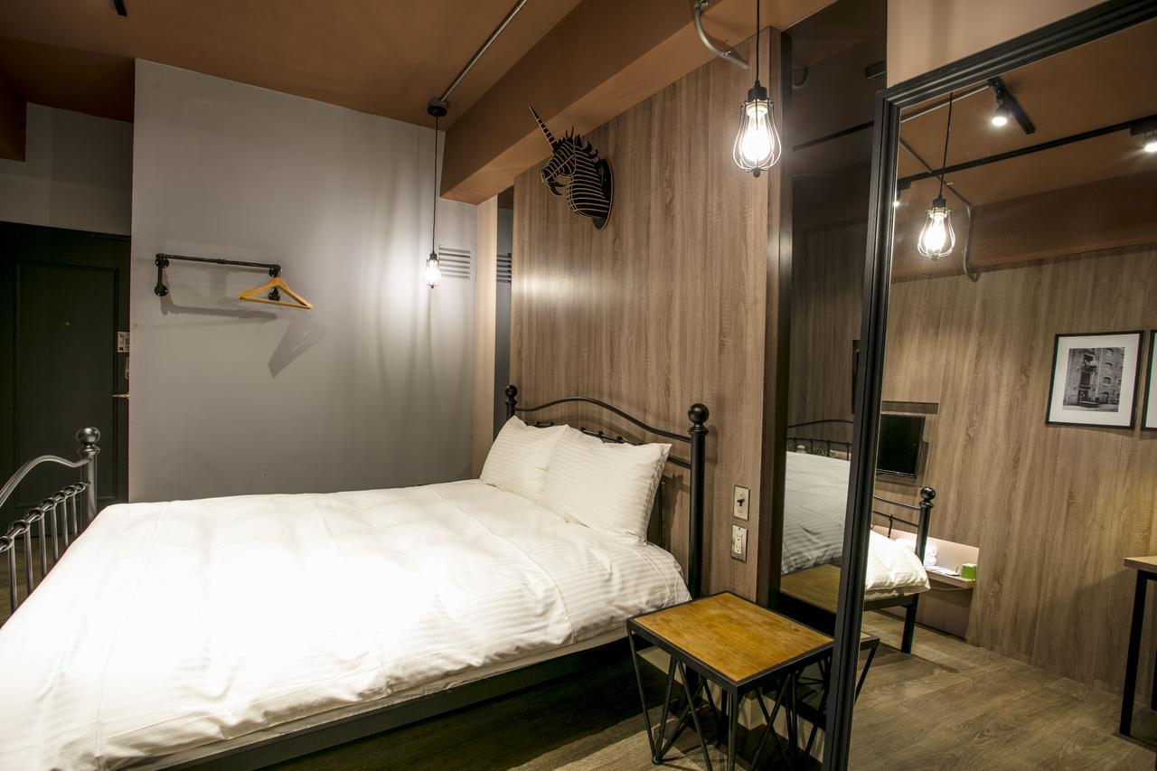 Loft Hostel Fengjia ไถจง ภายนอก รูปภาพ