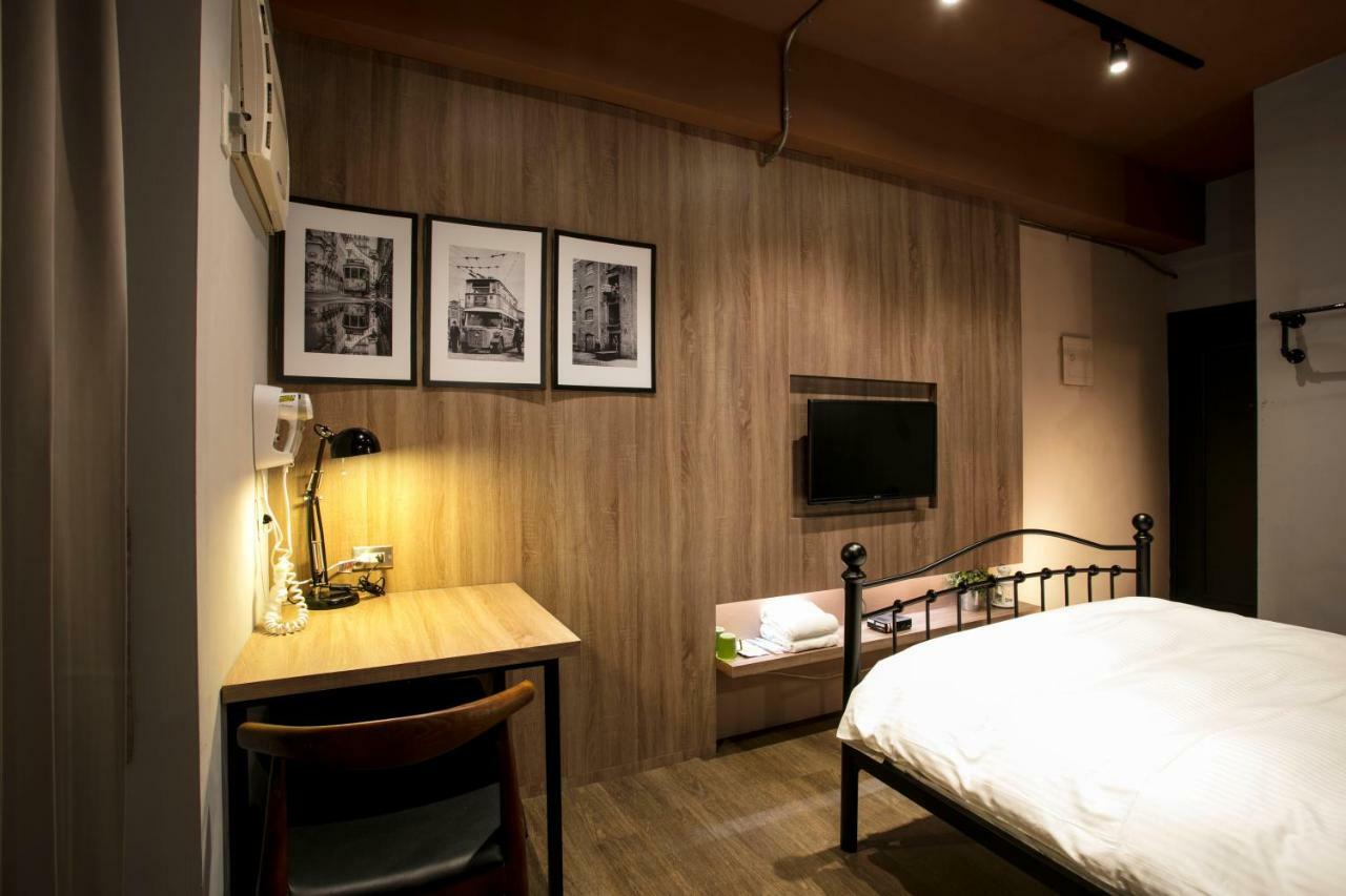 Loft Hostel Fengjia ไถจง ภายนอก รูปภาพ