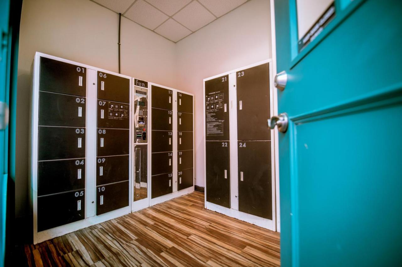 Loft Hostel Fengjia ไถจง ภายนอก รูปภาพ
